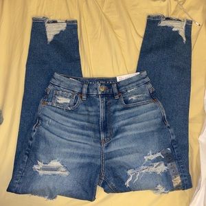 NEW American Eagle mom jeans